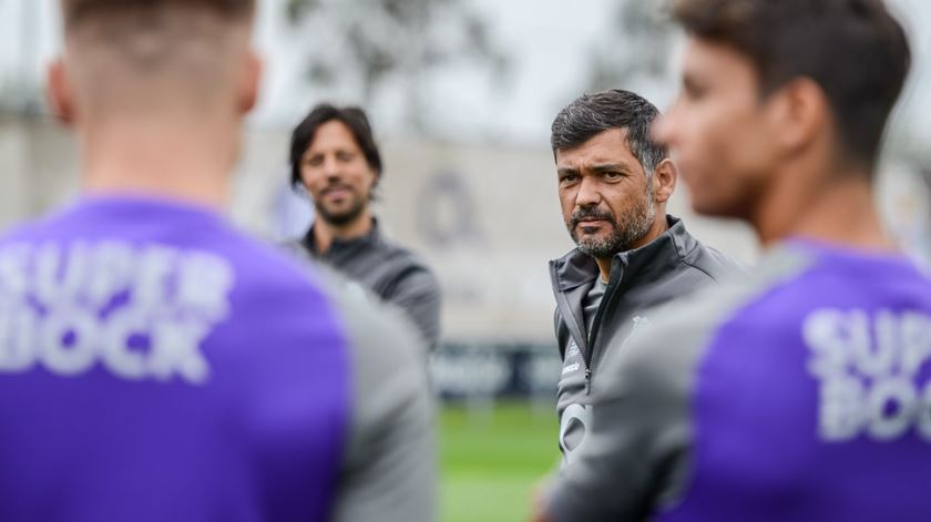Sérgio Conceição quer reforços para defender o título de campeão nacional Foto: Twitter do FC Porto