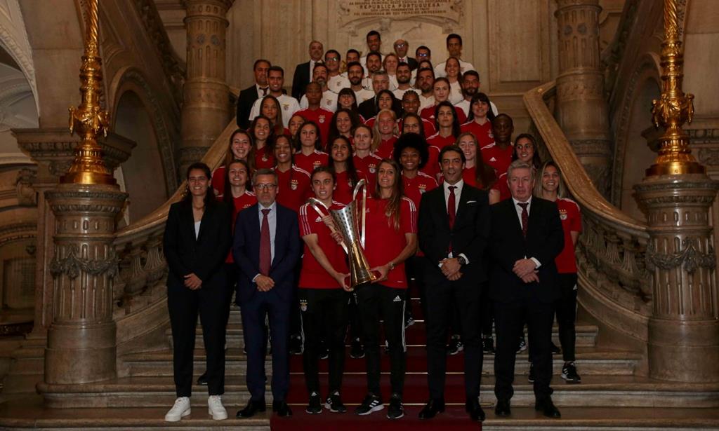 Benfica, futebol feminino, recebido na Câmara de Lisboa. Foto: SLB