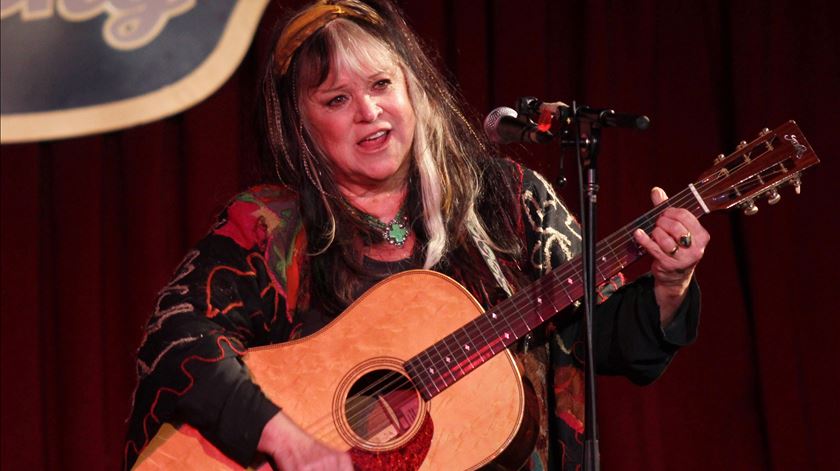 Morreu Melanie Safka, a cantora de Woodstock