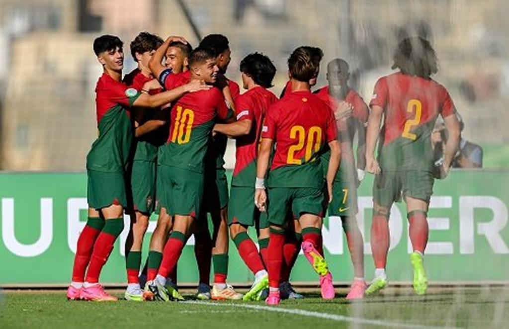 Euro sub-19: quatro portugueses no onze do torneio, três no banco