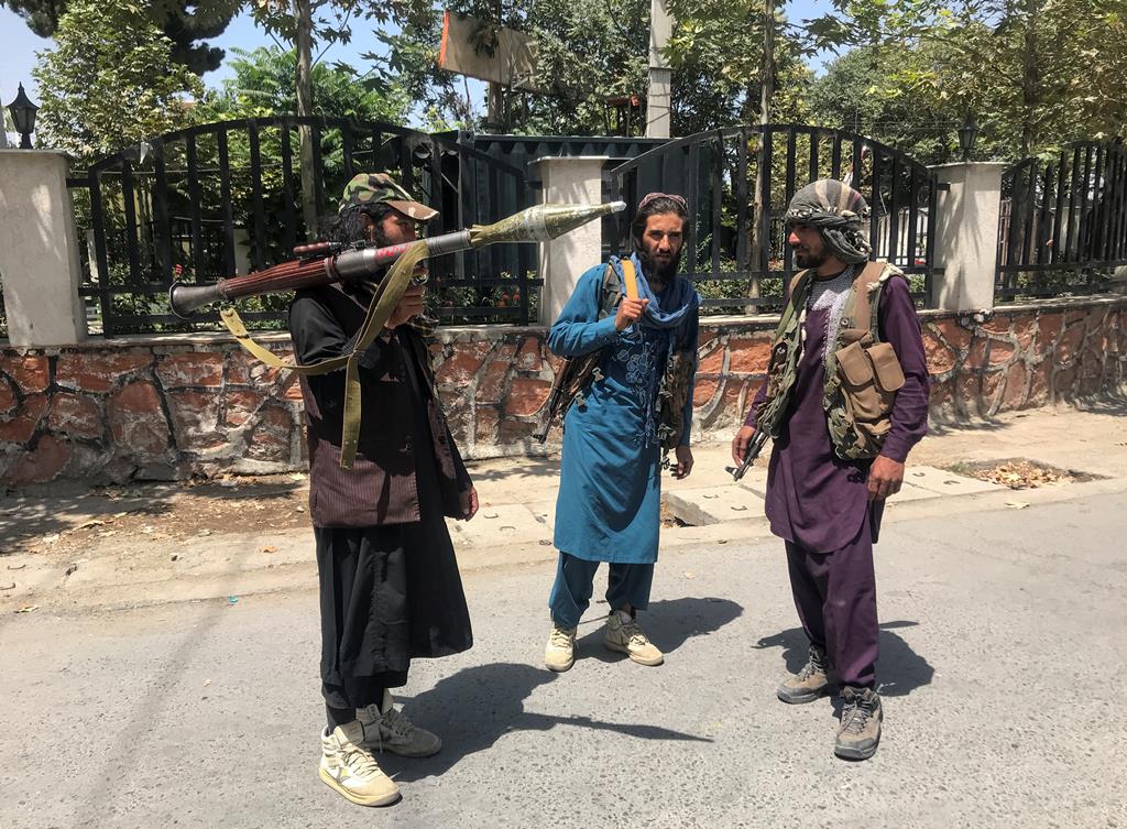 Forças talibãs em Cabul. Foto: Reuters