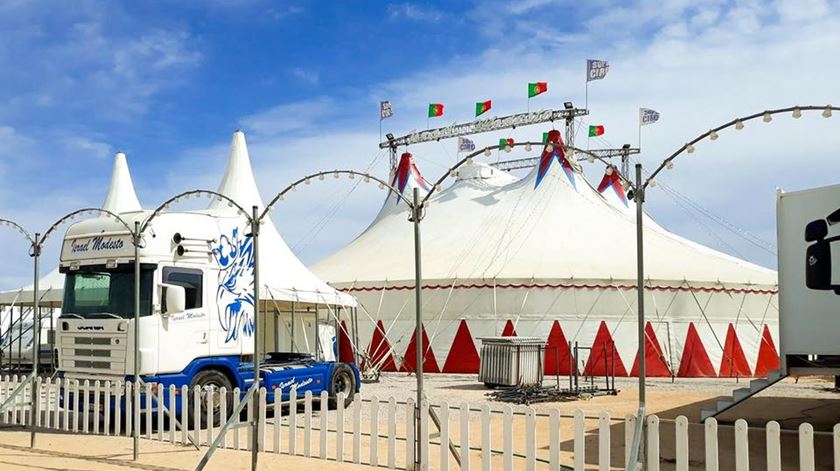 Tenda do Super Circo só serve para ensaios, enquanto o espetáculo não começa Foto: Super Circo