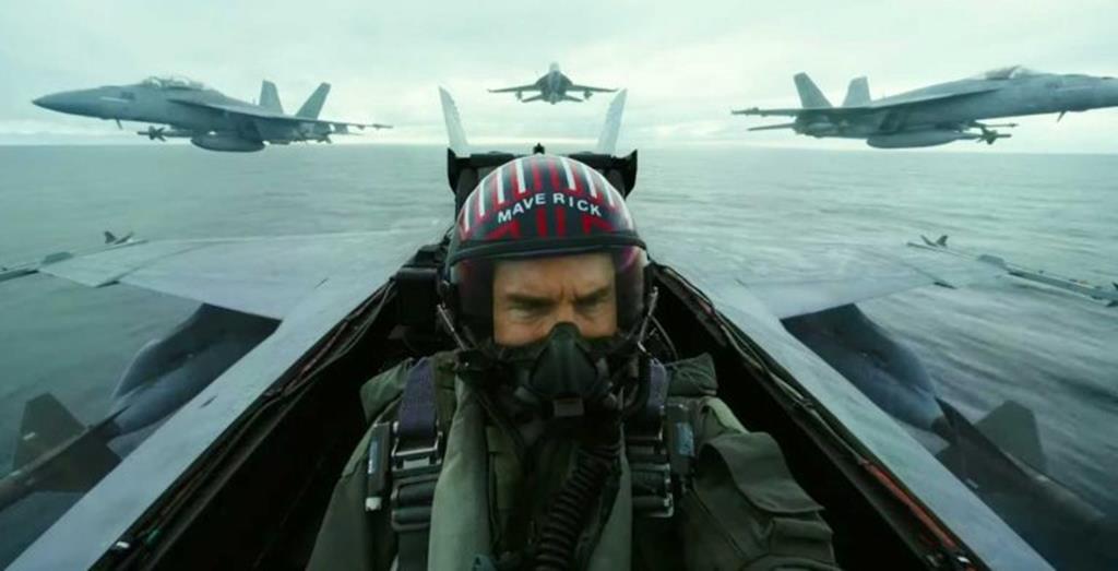 Tom Cruise numa cena do filme "Top Gun: Maverick"