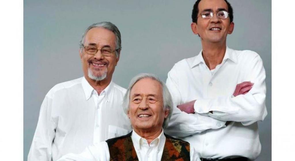 Carlos Costa (ao centro) morreu aos 80 anos, depois de uma carreira de seis décadas. Foto: DR