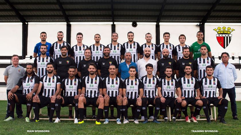 Plantel do Vila Real tem jogadores dos sete ofícios. Foto: Sport Clube Vila Real