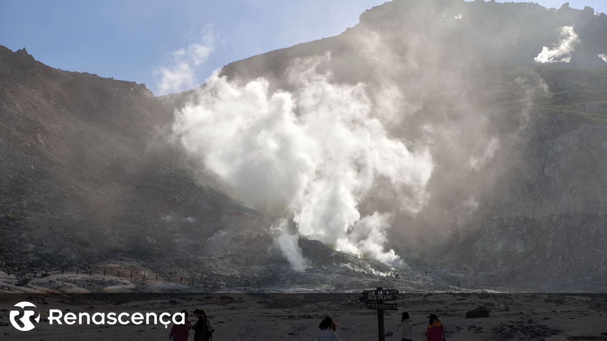 海底火山の噴火で日本が新たな島を獲得