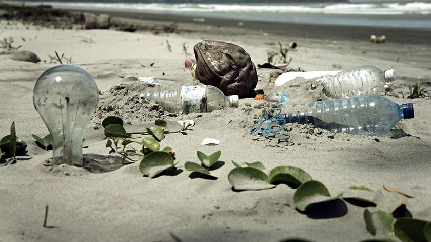 Capri tenta acabar com lixo de plástico, proibindo-o. Foto: Wikimedia