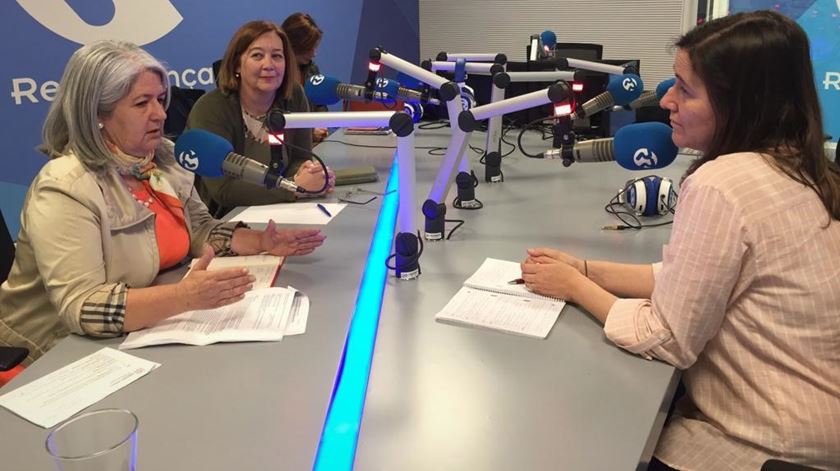 Helena Gonçalves e Rosário Farmhouse entrevistadas pela jornalista Liliana Monteiro. Foto: RR